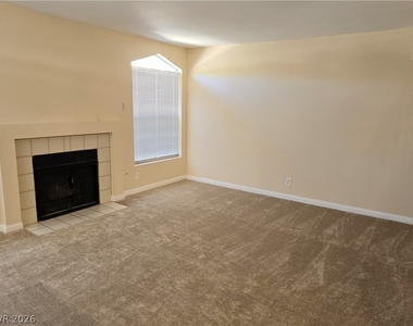 2817 Crystal Lantern Drive - Photo Thumbnail 6