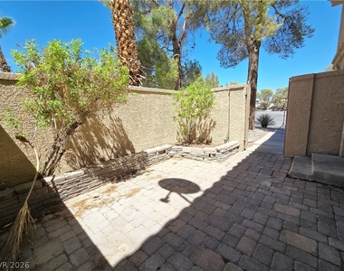 2817 Crystal Lantern Drive - Photo Thumbnail 2