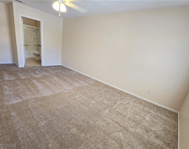 2817 Crystal Lantern Drive - Photo Thumbnail 18