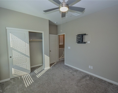 541 Tokopah Falls Street - Photo Thumbnail 26