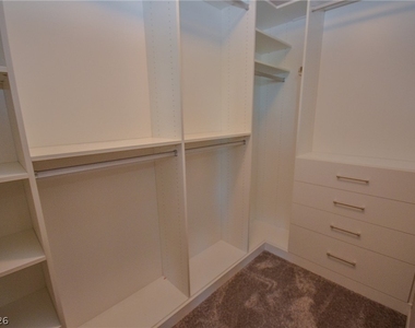 541 Tokopah Falls Street - Photo Thumbnail 21