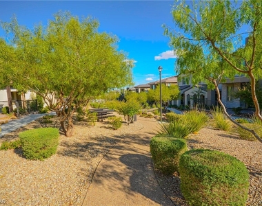 541 Tokopah Falls Street - Photo Thumbnail 29