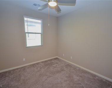 541 Tokopah Falls Street - Photo Thumbnail 23