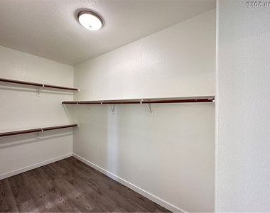 10191 Splendor Ridge Avenue - Photo Thumbnail 26