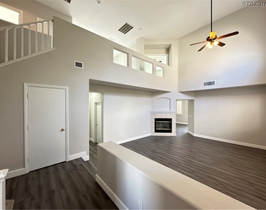 10191 Splendor Ridge Avenue - Photo Thumbnail 12