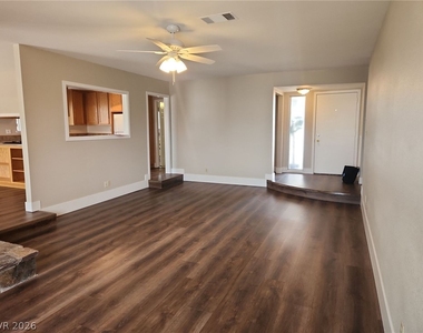 7221 Frank Borman Avenue - Photo Thumbnail 5