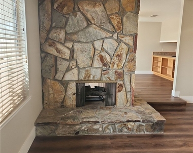 7221 Frank Borman Avenue - Photo Thumbnail 6
