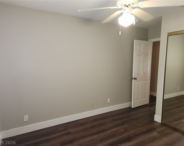 7221 Frank Borman Avenue - Photo Thumbnail 23
