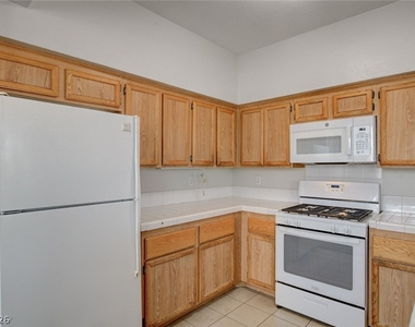 7705 Himalayas Avenue - Photo Thumbnail 19