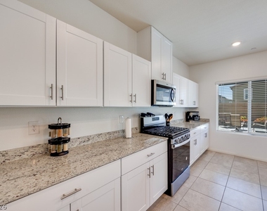 10963 Preston Trails Avenue - Photo Thumbnail 33