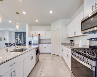 10963 Preston Trails Avenue - Photo Thumbnail 35