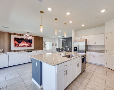 10963 Preston Trails Avenue - Photo Thumbnail 26
