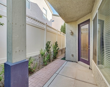 10402 September Flower Street - Photo Thumbnail 8
