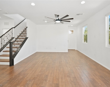 11320 Nalleta Springs Street - Photo Thumbnail 7