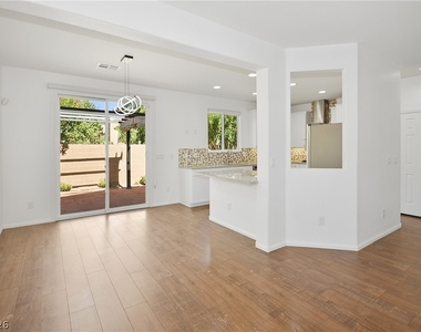 11320 Nalleta Springs Street - Photo Thumbnail 9