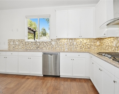 11320 Nalleta Springs Street - Photo Thumbnail 13