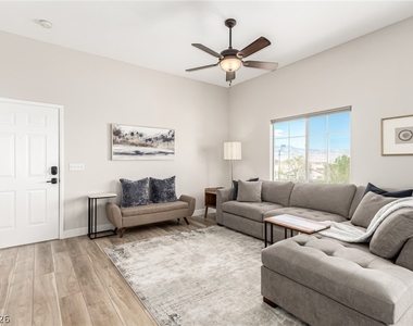 9303 Gilcrease - Photo Thumbnail 2