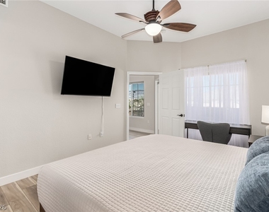 9303 Gilcrease - Photo Thumbnail 11