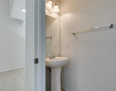 868 Blue Rosalie Place - Photo Thumbnail 21