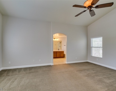 8909 Houston Ridge Avenue - Photo Thumbnail 34