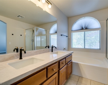 8909 Houston Ridge Avenue - Photo Thumbnail 38