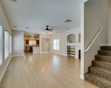 8909 Houston Ridge Avenue - Photo Thumbnail 21