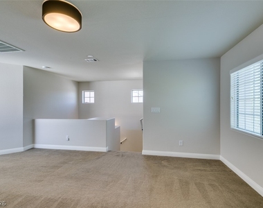 8909 Houston Ridge Avenue - Photo Thumbnail 29