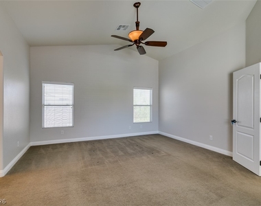 8909 Houston Ridge Avenue - Photo Thumbnail 35