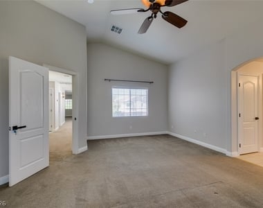 8909 Houston Ridge Avenue - Photo Thumbnail 37