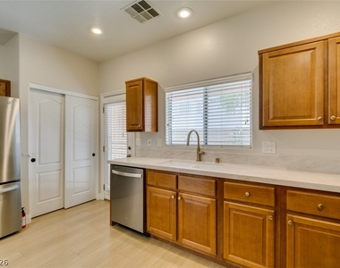 8909 Houston Ridge Avenue - Photo Thumbnail 19