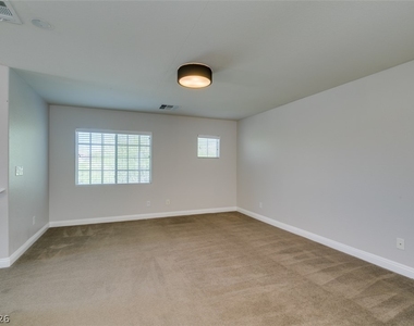 8909 Houston Ridge Avenue - Photo Thumbnail 24