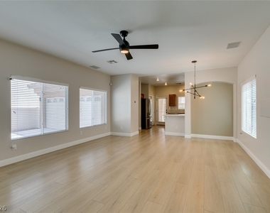 8909 Houston Ridge Avenue - Photo Thumbnail 3
