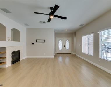 8909 Houston Ridge Avenue - Photo Thumbnail 8