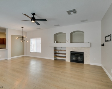 8909 Houston Ridge Avenue - Photo Thumbnail 6