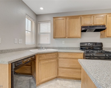 5146 Caprock Canyon Avenue - Photo Thumbnail 15