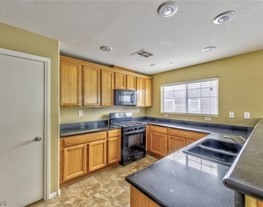 3164 Degas Tapestry Avenue - Photo Thumbnail 7