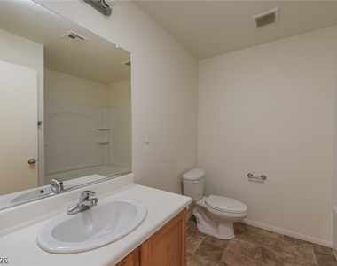 3164 Degas Tapestry Avenue - Photo Thumbnail 14