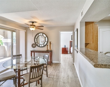 5055 W Hacienda Avenue - Photo Thumbnail 6