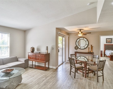 5055 W Hacienda Avenue - Photo Thumbnail 1