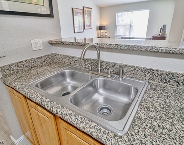 5055 W Hacienda Avenue - Photo Thumbnail 20