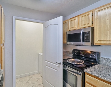 5055 W Hacienda Avenue - Photo Thumbnail 15