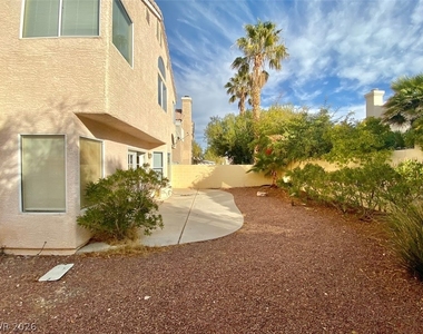8009 Dover Shores Avenue - Photo Thumbnail 33