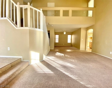 8009 Dover Shores Avenue - Photo Thumbnail 14