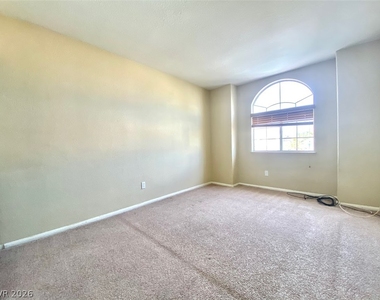 8009 Dover Shores Avenue - Photo Thumbnail 26