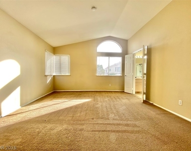8009 Dover Shores Avenue - Photo Thumbnail 18