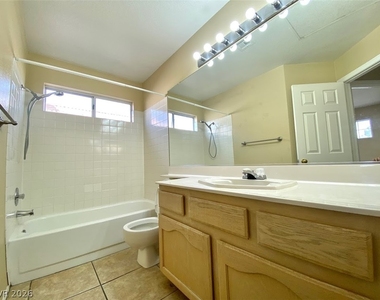 8009 Dover Shores Avenue - Photo Thumbnail 30