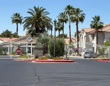 855 N Stephanie Street - Photo Thumbnail 17