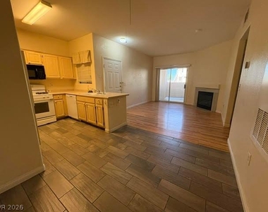 855 N Stephanie Street - Photo Thumbnail 2