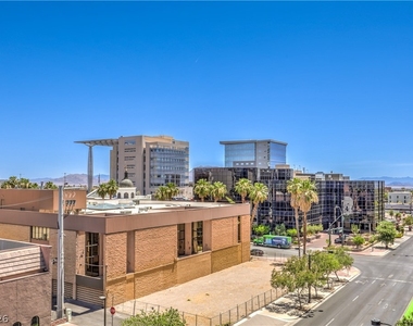 353 Bonneville Avenue - Photo Thumbnail 28