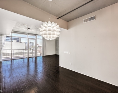 353 Bonneville Avenue - Photo Thumbnail 15